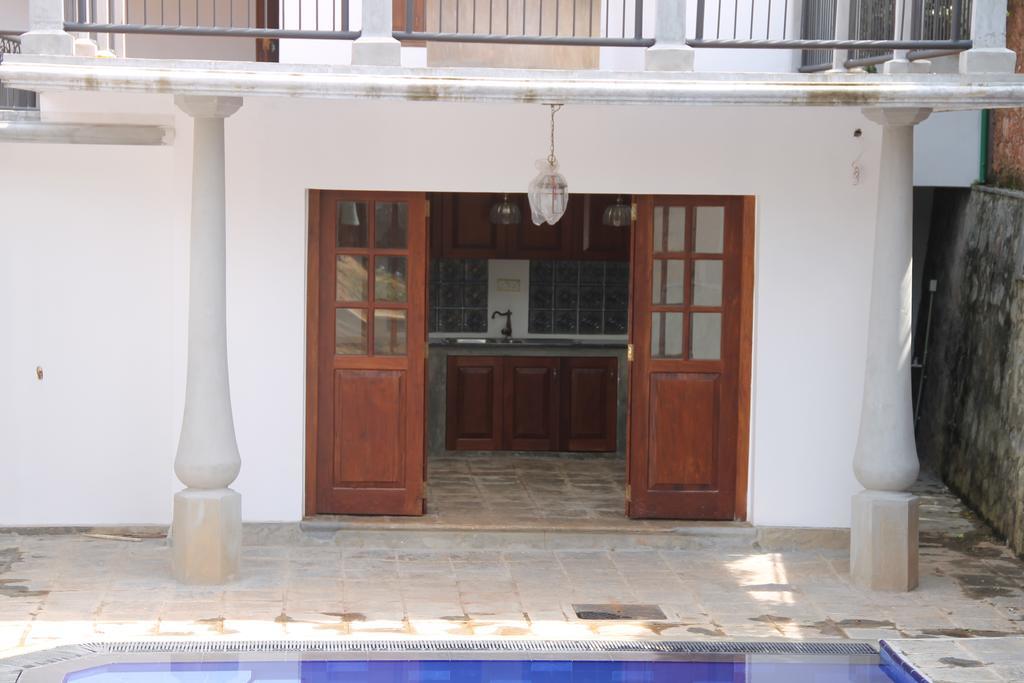 Siriniwasa Luxury Villa With Private Pool Induruwa Exteriör bild